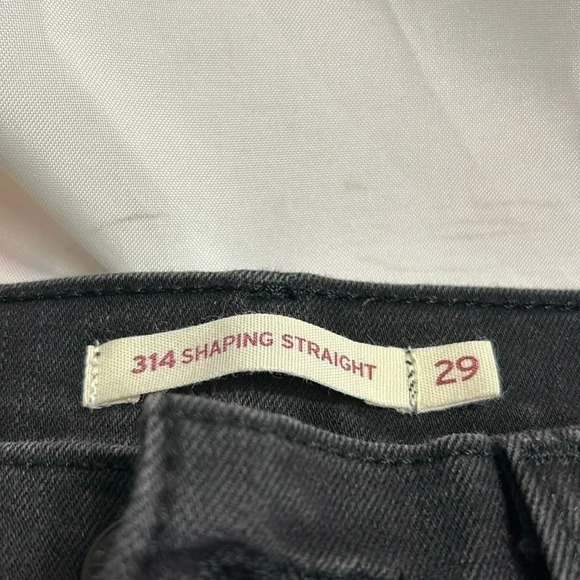 Levi Strauss 314 SHAPING STRAIGHT WOMEN'S JEANS. Size 29  Black NWOT - Picture 3 of 8